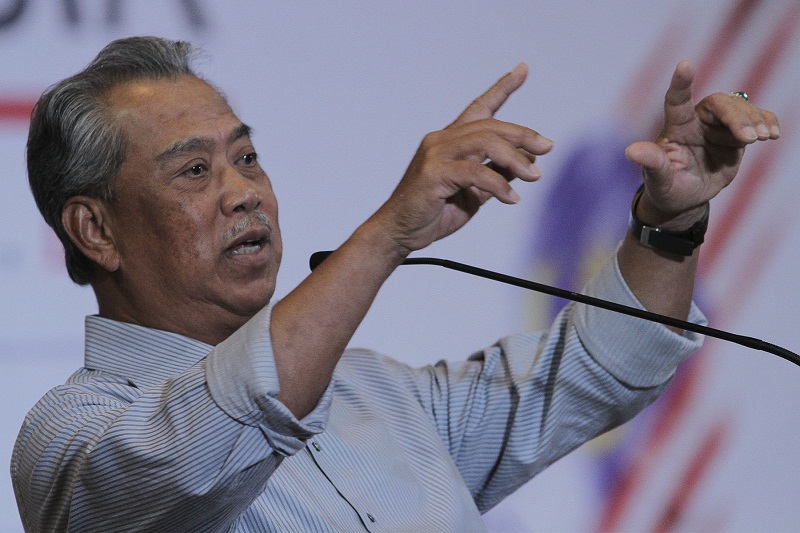 Former deputy prime minister Tan Sri Muhyiddin Yassin speaks during the Kongress Rakyat 2016 forum organised by the Save Malaysia movement in Shah Alam March 27, 2016. u00e2u20acu201d Picture by Yusof Mat Isa