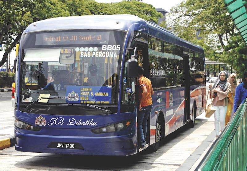 The first free bus service launched by the Johor Baru City Council in 2014 is still a hit among residents. u00e2u20acu201d Malay Mail pic