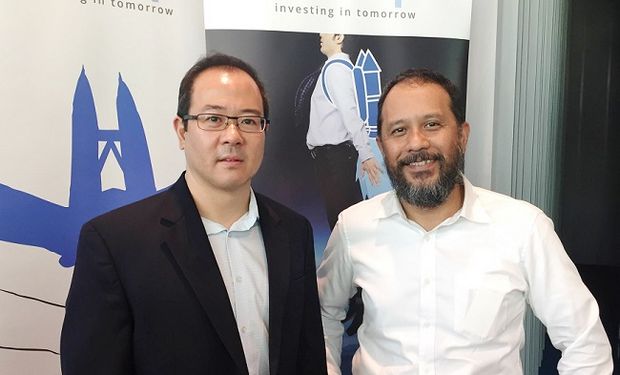 Gobi managing partner Thomas G Tsao (left) and Mavcap CEO Jamaludin Bujang. u00e2u20acu201d DNA pic 