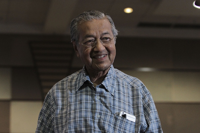 Former prime minister Tun Dr Mahathir Mohamad during the Kongress Rakyat 2016 forum organised by the Save Malaysia movement in Shah Alam March 27, 2016. u00e2u20acu201d Picture by Yusof Mat Isa