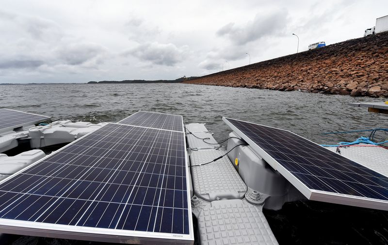Floating solar photovoltaic panels in the Balbina Lake reservoir in  Presidente Figueiredo, Amazonas State, Brazil, March 4, 2016. u00e2u20acu201d AFP pic