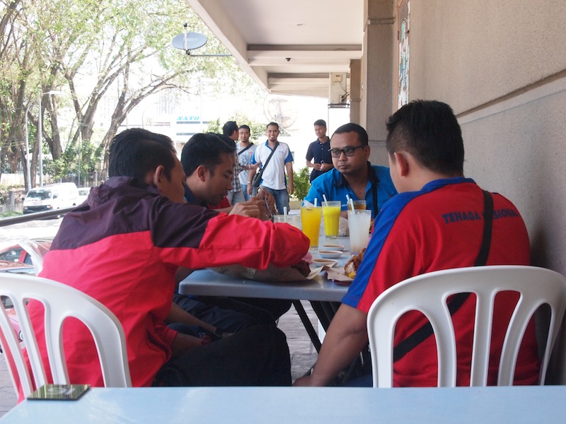 The five foot way is also placed with tables and chairs. 