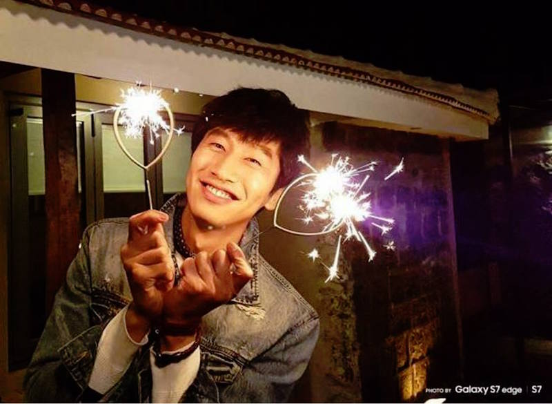 Lee Kwang-soo from u00e2u20acu02dcRunning Manu00e2u20acu2122 be at the Samsung Galaxy S7 launch in Suria KLCC tomorrow. u00e2u20acu201d TheHive.Asia picn