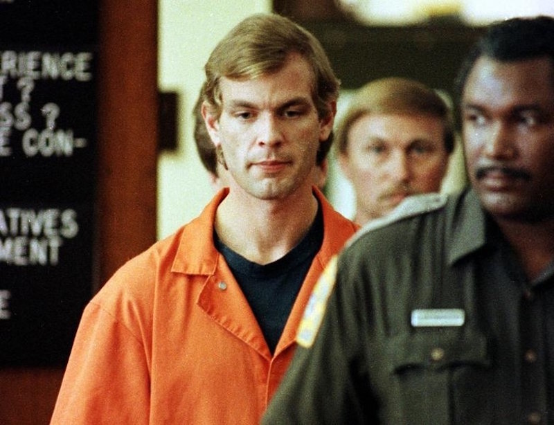 Serial killer Jeffrey Dahmer is escorted into a Milwaukee County Circuit Court by a Milwaukee County Sheriffs Deputy for his second appearance in this July 1991 file photo. u00e2u20acu201d Reuters pic