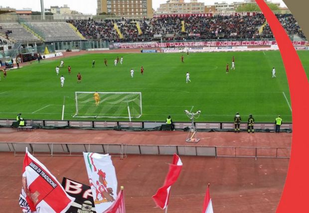 Datuk Dr Noordin Ahmad, ahli perniagaan dari Malaysia, menandatangani perjanjian awal pemilikan kelab bola sepak divisyen dua Itali, FC Bari 1908 pada Jumaat lalu. u00e2u20acu201d Foto ihsan Twitter/FC Bari 