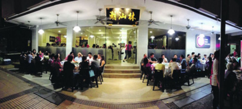 The crowds are back at Chao San Cuisine, which has a new home on Beach Road. — TODAY pic