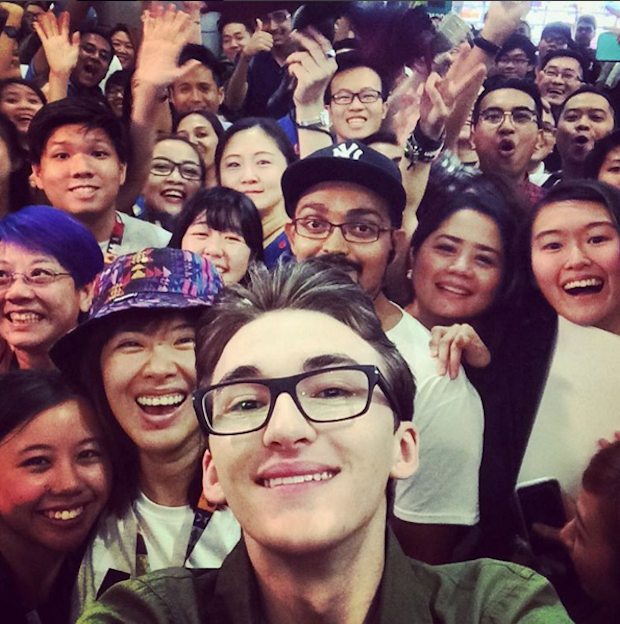 Isaac Hempstead Wright poses with fans during an appearance at Singaporeu00e2u20acu2122s ION Orchard. u00e2u20acu201d Screen grab from Instagram.com/IsaacHWrightn