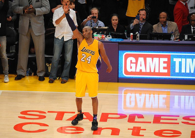 Los Angeles Lakers forward Kobe Bryant (24) acknowledges the crowd as he leaves the game against the Utah Jazz at Staples Centre, April 14, 2016. u00e2u20acu201d Picture by Gary A. Vasquez-USA TODAY Sports