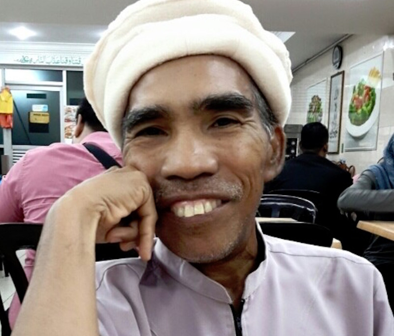 Veteran actor and comedian Mohd Yusof Abdul Hamid, also known as Mr Os, died of lung cancer today. u00e2u20acu201d Picture via Facebook/Mr Os