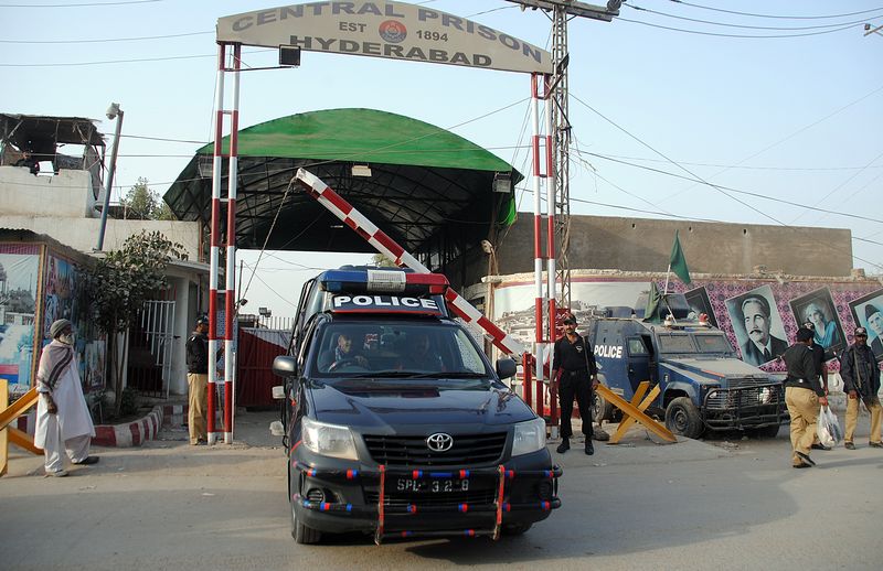 Pakistani policemen stand guard outside the Central Jail, where Ahmed Omar Saeed Sheikh is currently on death row for the murder of US journalist Daniel Pearl, in Hyderabad on February 12, 2016. u00e2u20acu201d AFP pic