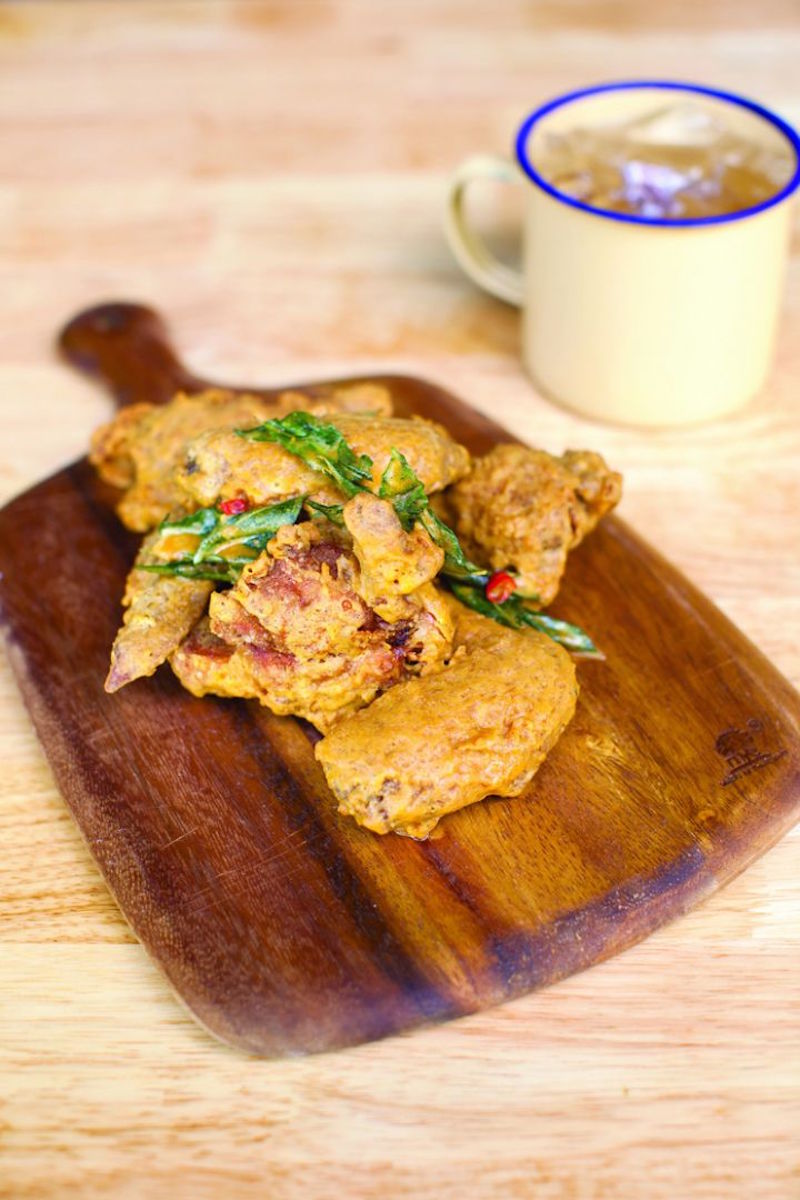 Salted Egg Yolk Wings from Two Wings at Timbre+. — TODAY pic