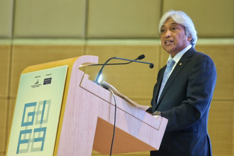 Bank Negara Malaysia Governor Tan Sri Muhammad Ibrahim delivers his keynote speech during the Global Islamic Finance Forum 5.0 at Sasana Kijang, Kuala Lumpur May 11, 2016. u00e2u20acu201d Picture by Saw Siow Feng 