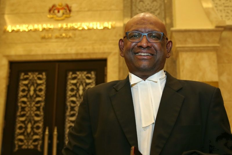 Lawyer K. Shanmuga at the Federal Court in Putrajaya today, May 19, 2016. u00e2u20acu2022 Picture by Saw Siow Feng