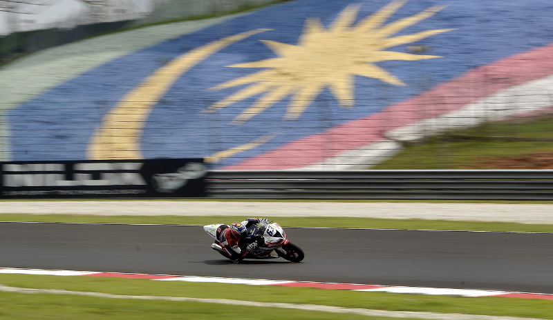 Orelec Racing VerdNatura's Zulfahmi Khairuddin from Malaysia finished second in the World Superbike Championships in Sepang May 15, 2016. u00e2u20acu201d Bernama pic