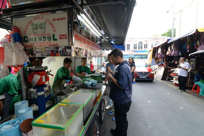 Teochew cendol on a hot day. ― Picture by KE Ooi