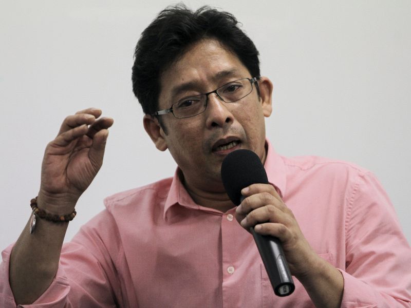 Historian Eddin Khoo speaks at the ‘Arabisation’ forum in Kuala Lumpur, May 23, 2016.