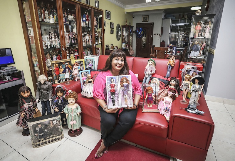 Elizabeth and her u00e2u20acu02dcfamilyu00e2u20acu2122. u00e2u20acu201d Picture by Azneal Ishakn