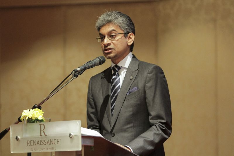 Bar Council Chief, Steven Thiru speaks at Bar Council's roundtable on promoting greater police accountability in Kuala Lumpur, May 4, 2016. u00e2u20acu2022 Picture by Yusof Mat Isa