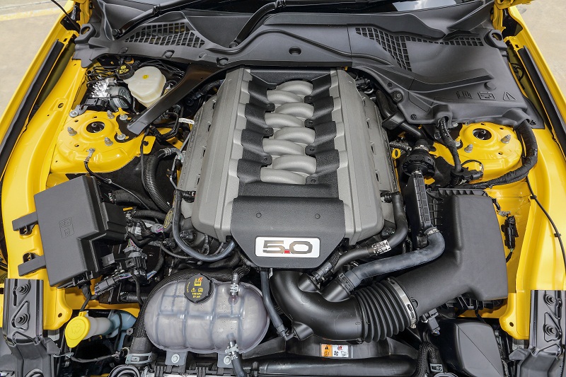 The 5.0-litre V8 Mustang produces 416PS of power and 530Nm of torque.