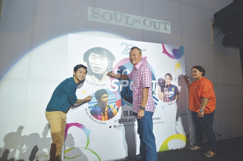 Chin Aun (centre) says playing lower ranked teams will not help Malaysia. He was speaking during Souled Outu00e2u20acu2122s Soul of Sport event on Saturday. He is flanked by diver Bryan Nickson Lomas and bowler Shalin Zulkifli. u00e2u20acu201d Picture by Mukhriz Hazim