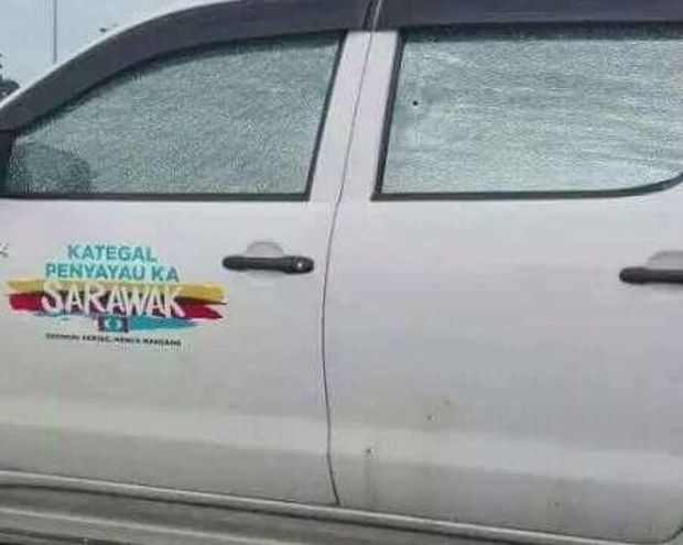 Bill Kayong's vehicle at the traffic light where he was shot at while he was on the way to work. u00e2u20acu2022 Picture taken from Bill Kayong's Facebook page