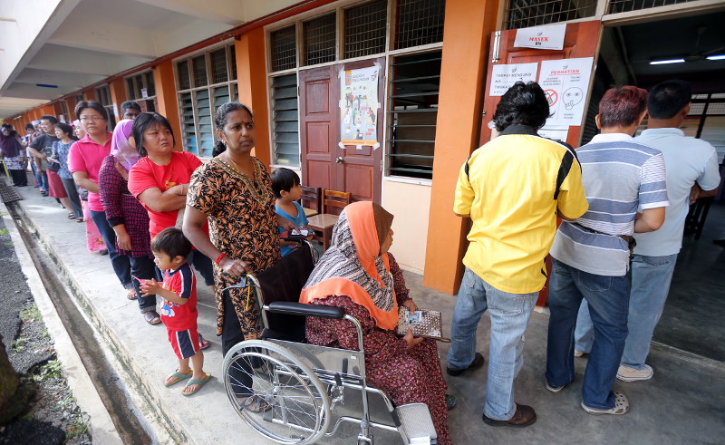 Wong says a low Chinese turnout in GE14 may cause Pakatan Harapan to lose one-third of the 222 parliamentary seats nationwide. — Picture by Farhan Najib