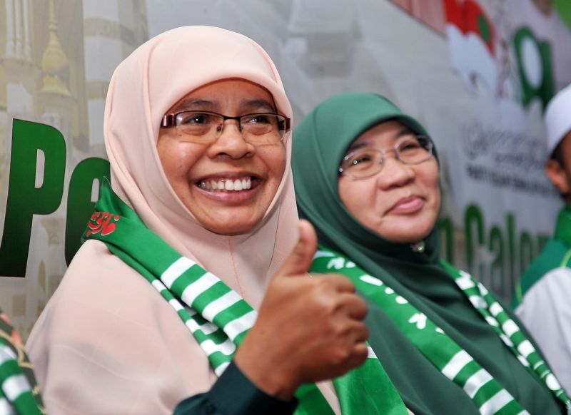 PASu00e2u20acu2122s Mandarin-speaking Kuala Kangsar candidate Dr Najihatussalehah Ahmad says her party is aiming for non-Malays votes in the upcoming by-election. u00e2u20acu2022 Bernama pic