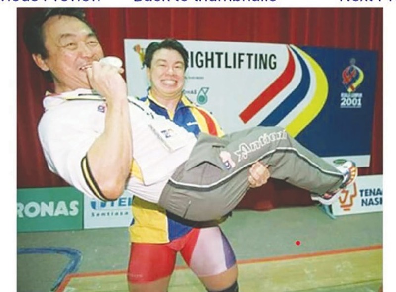 William (white) stayed on in the sport for years to see his son Edmund achieve greatness by winning gold in the 2001 SEA Games.