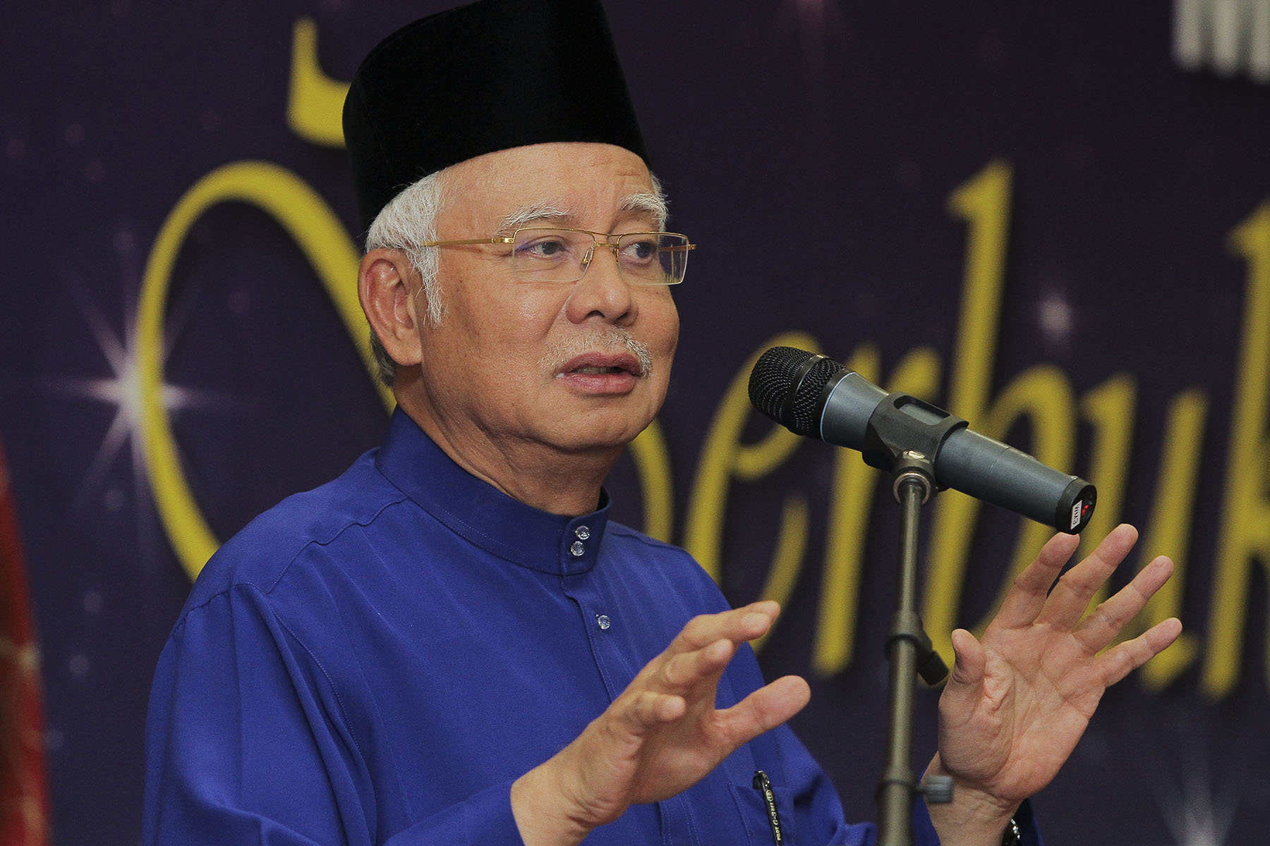 Prime Minister Datuk Seri Najib Razak delivering his speech at the break of fast with members of the media at Dewan Besar Utusan Melayu in Kuala Lumpur, June 13, 2016. u00e2u20acu201d Picture by Yusof Mat Isa.