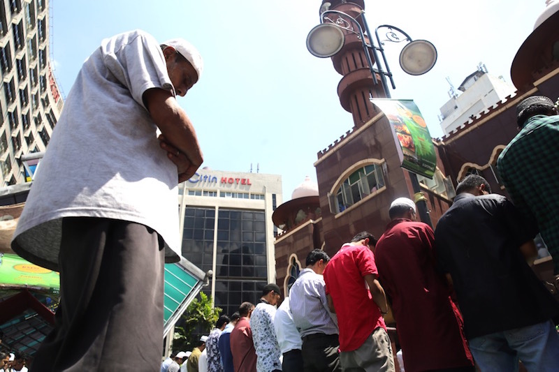 Muslim men perform the first Friday prayers of the Ramadan month at Masjid India, Kuala Lumpur on June 10 2016. u00e2u20acu201d Picture by Choo Choo Mayn
