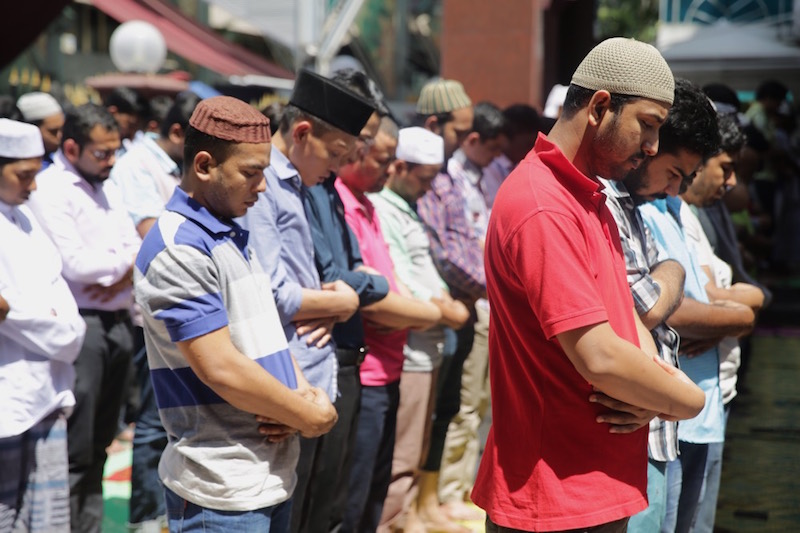 Muslim men perform the first Friday prayers of the Ramadan month at Masjid India, Kuala Lumpur on June 10 2016. u00e2u20acu201d Picture by Choo Choo Mayn
