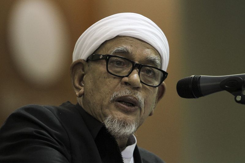 PAS President Datuk Seri Abdul Hadi Awang speaks at the 62th PAS Muktamar in Pengkalan Chepa, Kelantan, June 3, 2016. u00e2u20acu2022 Picture by Yusof Mat Isa