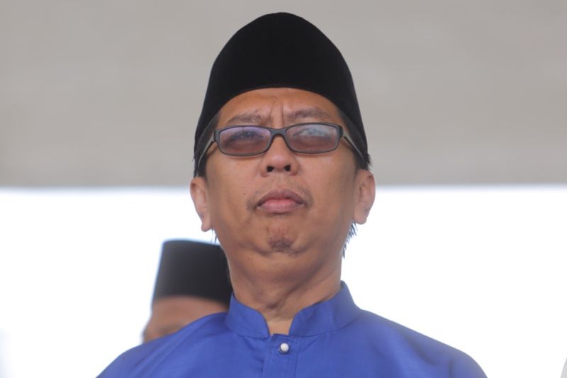 Barisan Nasional candidate Budiman Mohd Zohdi at Dewan Sri Bernam in Sungai Besar, June 5, 2016. u00e2u20acu2022 Picture by Choo Choy May