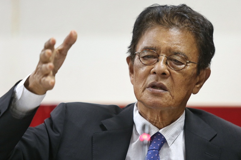 Malaysian Human Rights Commission (Suhakam) chief Tan Sri Razali Ismail speaks during a press conference in Kuala Lumpur, July 14, 2016. u00e2u20acu201d Picture by Saw Siow Fengnnn