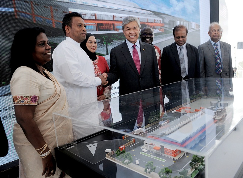 Deputy Prime Minister Datuk Seri Dr Ahmad Zahid Hamidi (centre) at the ground breaking ceremony of Hyrax Oil Sdn Bhd lubricant manufacturing plant in Gampaha District, Colombo. Picture released on July 22, 2016. u00e2u20acu201d Bernama pic