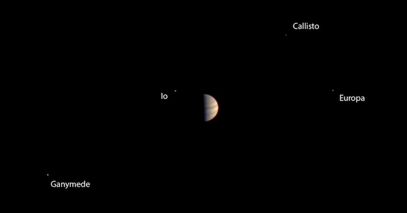 Nasa’s Juno spacecraft orbits Jupiter, ‘king of solar system’ (VIDEO ...