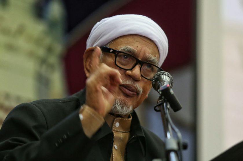 Hadi told reporters that PAS is planning to gather all Islamic NGOs and hold a nationwide dialogue to explain the Shariah courts amendment Bill. u00e2u20acu201d Picture by Saw Siow Feng 