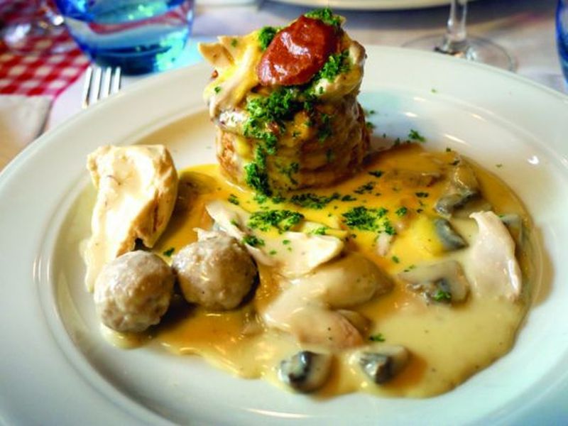Bistro du Pompel is one of the best food pit-stops you'll experience in Bruges.
