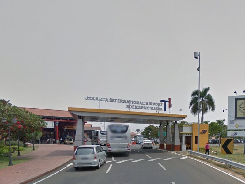 Pemeriksaan menyeluruh diambil susulan kebanyakan kes penyeludupan dadah melalui lapangan terbang di Indonesia membabitkan rakyat Malaysia dan Singapura. u00e2u20acu201d Paparan skrin Google    