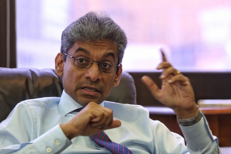 Malay Mail Online speaks to Malaysian Bar president Steven Thiru at Kuala Lumpur July 14, 2016. u00e2u20acu201d Picture by Saw Siow Feng