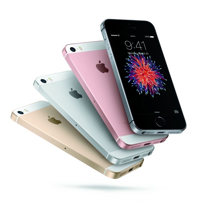Appleu00e2u20acu2122s iPhone SE saw a successful second quarter in the US and in five European countries. u00e2u20acu201d AFP-Relaxnews pic