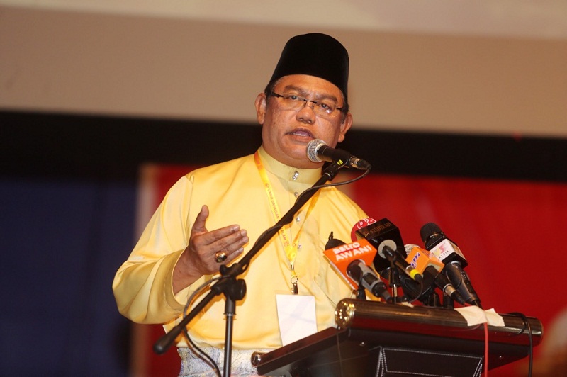 Tan Sri Noh Omar speaks during a meeting in Shah Alam, Aug 14, 2016. u00e2u20acu201d Picture by Choo Choy May