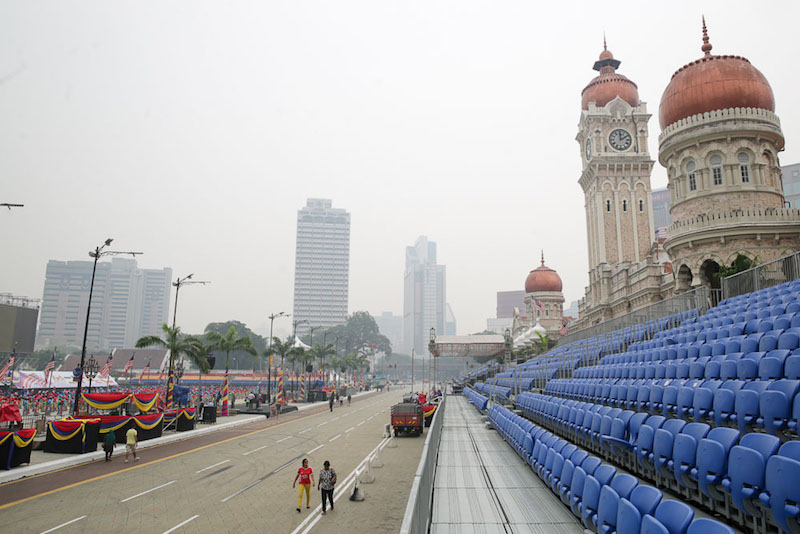 Dataran Merdeka is shrouded in haze in Kuala Lumpur August 29, 2016. — Picture by Choo Choy May