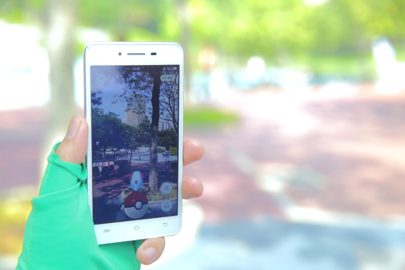 A Pokemon Go player joining the quest to catch cartoon monsters in KLCC park, Kuala Lumpur, Aug 7, 2016. u00e2u20acu201d Picture by Choo Choy May
