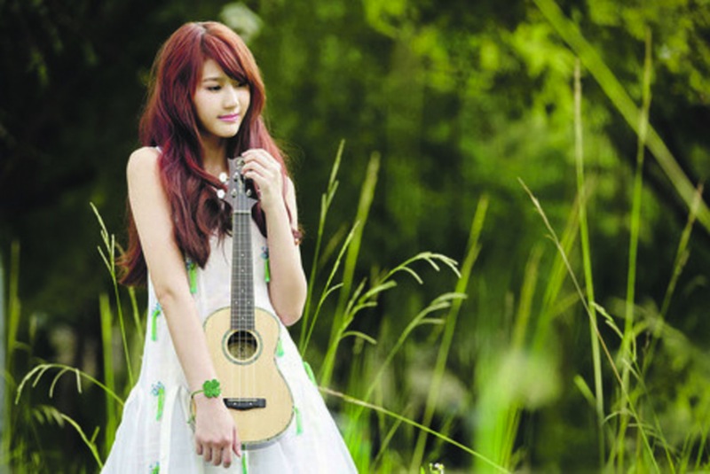 Joyce Chu's participation in Chinau00e2u20acu2122s music reality TV show Heroes of Remix still has her floating on cloud nine after her pop idol Leehom personally picked her to be on his team. u00e2u20acu201d Picture coutresy of AC Music Entertainmentn