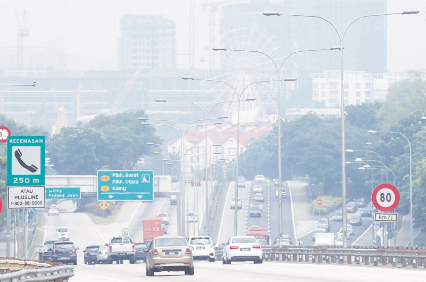 Shah Alam was hardest hit yesterday with API reading at a moderate 86 at 3pm. u00e2u20acu201d Picture by Zuraneeza Zulkifli