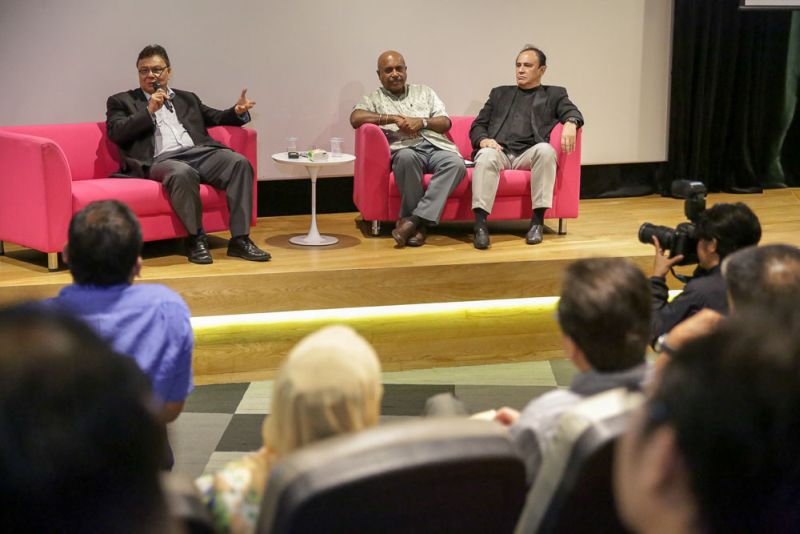 Datuk Yusof Haslam (right) said FFM organisers should not be misunderstood as being racist as they are merely carrying out the government's policy prescribing the Bahasa Malaysia as the national language.
