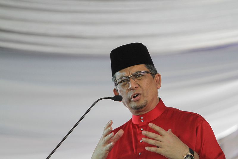 Terengganu Mentri Besar Ahmad Razif Abdul Rahman speaks during Terengganu MB open House in Putrajaya August 6, 2016. u00e2u20acu201d Picture by Mohd Yusof Mat Isa 