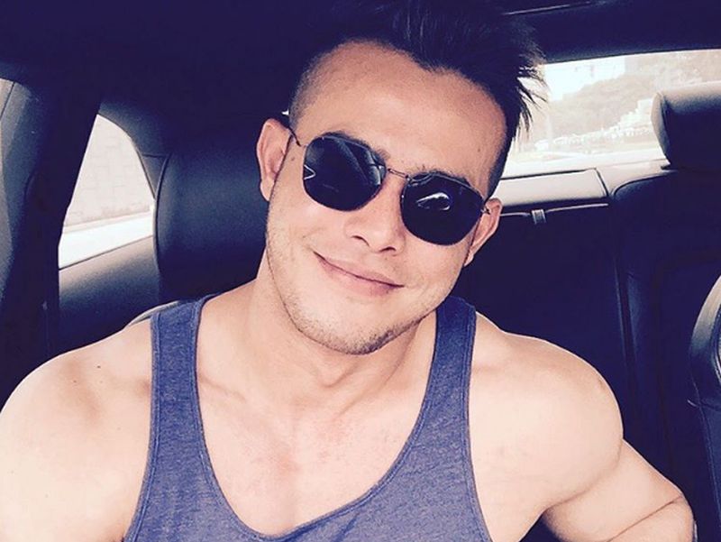 Zul Ariffin, yang berbadan sasa, rasa janggal membawa watak Tombiruo, penghuni rimba yang bertopeng dan tanpa baju. u00e2u20acu201d Foto ihsan Instagram/Zul Ariffin  n