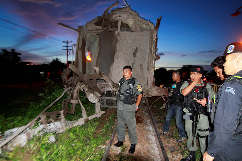 Military personnel inspect the site of a bomb attack at Khok Pho district in the troubled southern province of Pattani September 3, 2016. u00e2u20acu201d Reuters pic